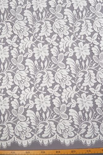Chantilly lace ivory