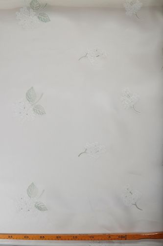Silkkiorganza käsinmaalattu luonnonvalkoinen hortensia luonnonvalkoinen-vaaleanvihreä