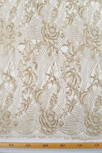 Chantilly lace gold